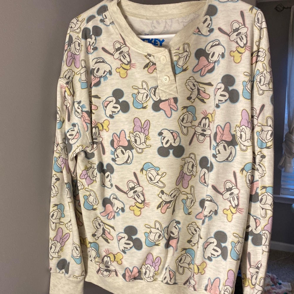 Mickey top